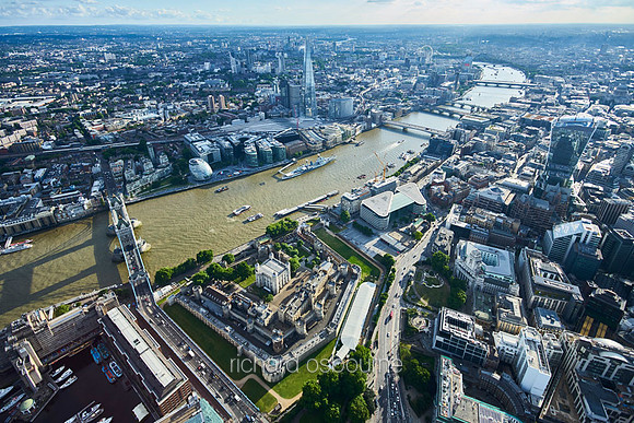 V11C10  Aerial View of The Tower of London, UK