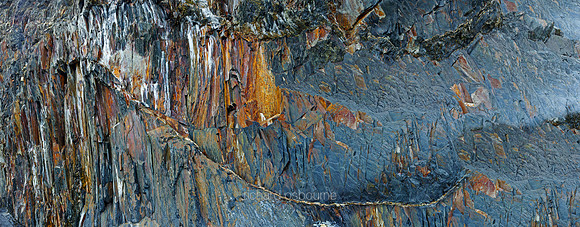 V8D25  Rocks, Traeth Llyfn Beach, Pembrokeshire, Wales, UK