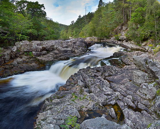 V8RS2  River Tummel, Linn of Tummel, Pitlochry, Perthshire, Scotland, UK