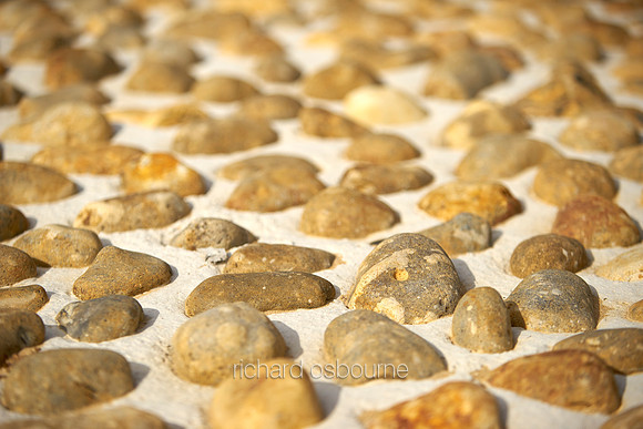 V9BG2  Flints in Cement