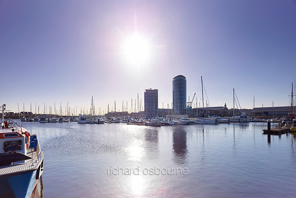 V9L10  Chatham Marina, Medway, Kent, UK