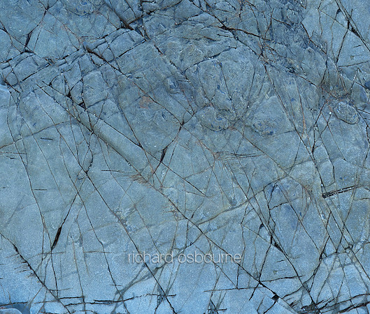 V14T119  Rock Wall
