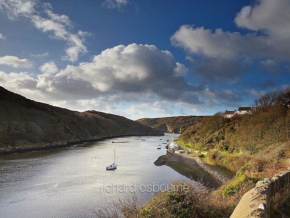 V6L33  Solva, Pembrokeshire, Wales, UK