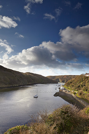 V6L34  Solva, Pembrokeshire, Wales, UK