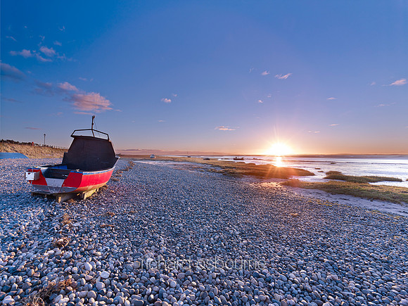 V7L48  Dawn, Ribble Estuary, Lytham, Lancashire, UK