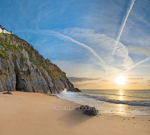 V5L2  Dawn, Tenby, Pembrokeshire, Wales, UK