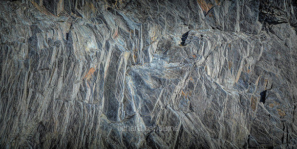 V14T120  Rock Wall