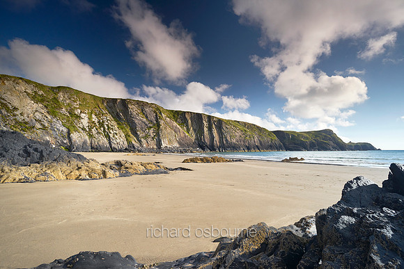 V11L26  Traeth Llyfn Beach, Pembrokeshire, Wales, UK