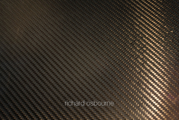 V7BG16  Carbon Fibre