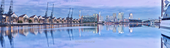 P4C20  Royal Victoria Dock, Docklands, London, UK