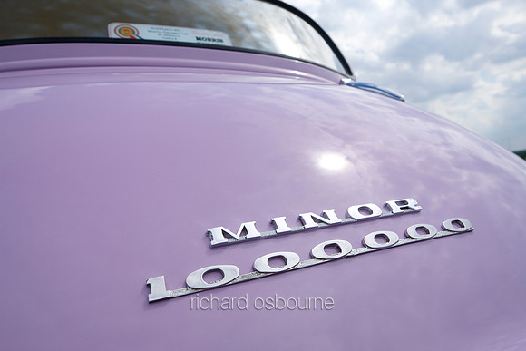 V5TP15  Restored Morris Minor One Million