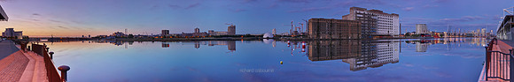 P4C18  Royal Victoria Dock, Docklands, London, UK