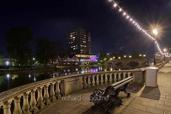 V20C11  The Embankment, Bedford, UK