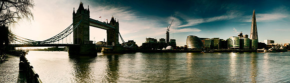 P4C5  Tower Bridge, London, UK