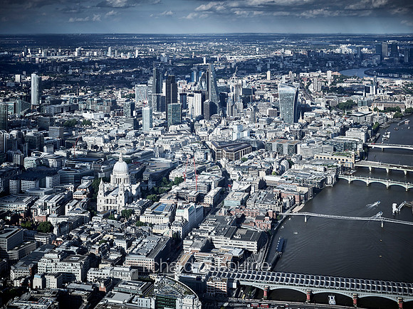 V11C18  Aerial View of The City of London, UK