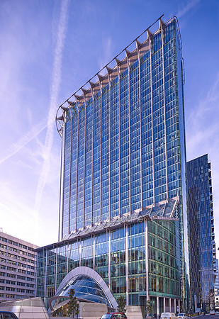 V7AR12  City Point Building, Rope Street, City of London, UK