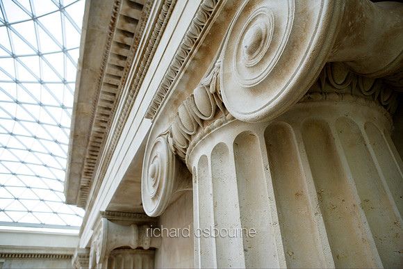 L1AR30 Ionic Capital, British Museum