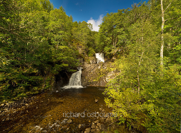 V4RS3   Chia Aig Falls, Scotland