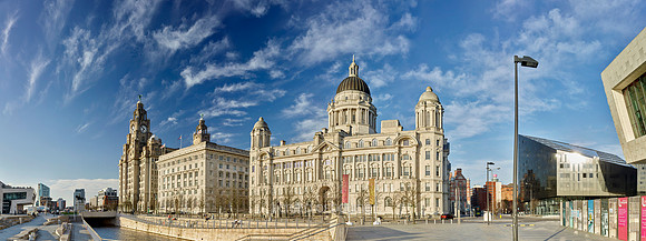P5C7  Liver and Cunard Buildings, Liverpool, UK