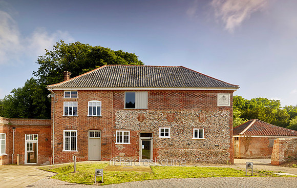 Earlham Hall Courtyard, UEA for LSI Architects