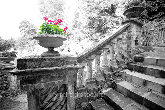 L1G6 Victorian Garden