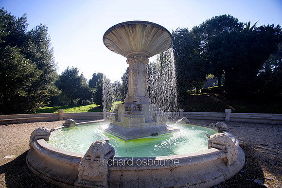 L1G19 Fountain, Rome