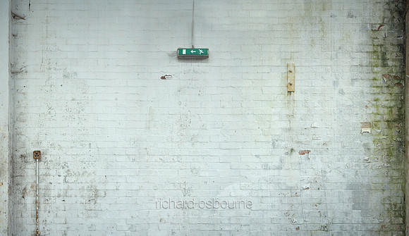 V14T60  Grungy Wall