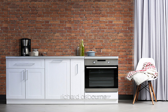V14T43  Old Red Brick Wall 1