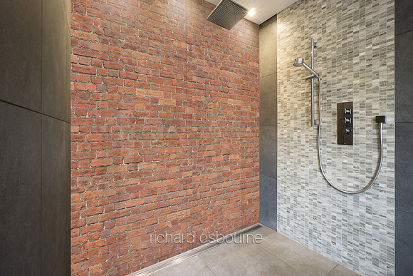 V14T46  Red Brick Wall 1