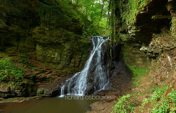 V12L2  Waterfall, Hareshaw Linn, Bellingham, Northumberland, UK