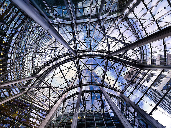 V7AR3  City Point Building, Rope Street, City of London, UK