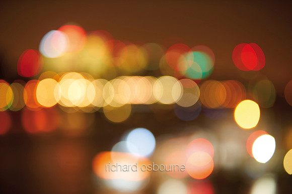 V9BG10  Blurred City