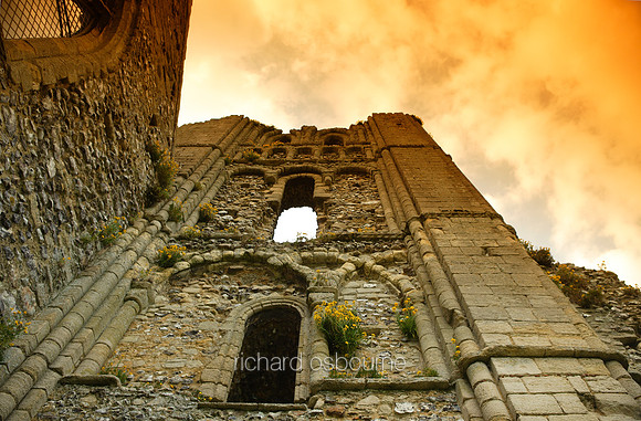 V5AR28  Castle Acre Priory Ruins, Castle Acre, Norfolk, UK