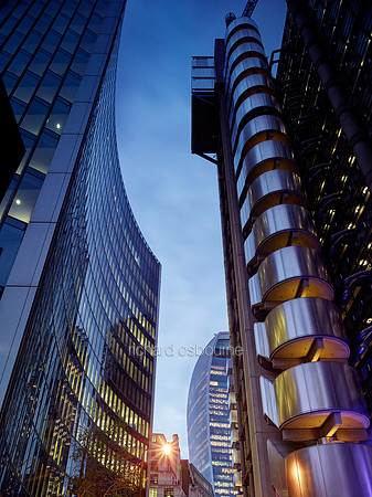 V9C23  Willis and LLoyds Buildings With 20 Fenchurch Street, City of London, UK