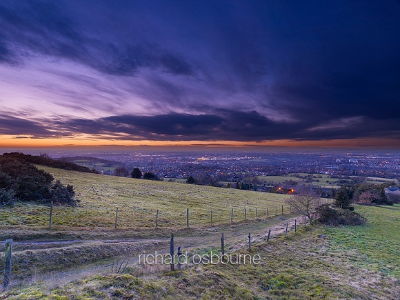V7L35  Manchester From Werneth Low, Hyde, Greater Manchester, UK