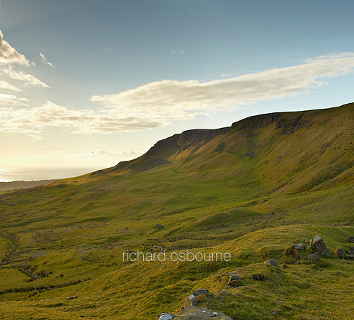 V6L16  Dawn, Glen Arm, County Antrim, Northern Ireland, UK