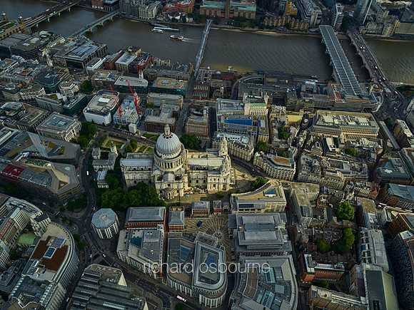 V11C14  Aerial View of London, UK