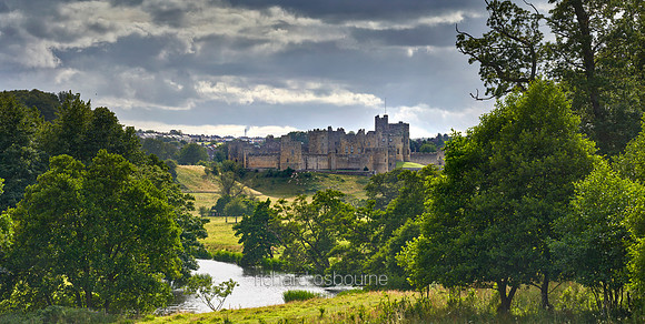 V15C1  Alnwick Castle, Northumberland, UK