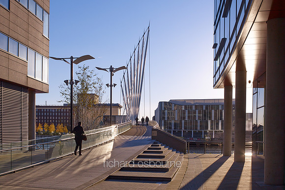 V7C103  Media City Footbridge, Salford Quays, Salford, Greater Manchester, UK
