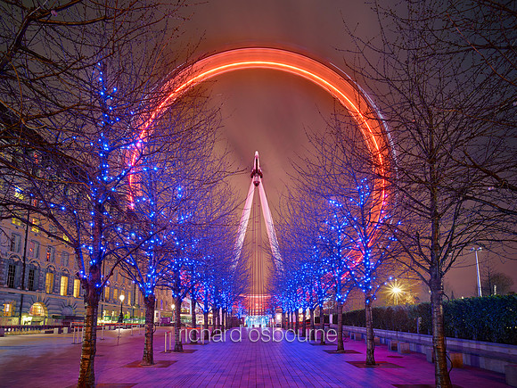 V9C17  The Millennium Wheel, London, UK