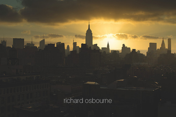 V4NY36  Empire State Building and Manhattan at Dawn, New York City, USA