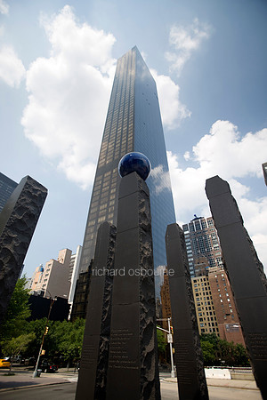 V4NY53  Raoul Wallenberg Memorial and Trump Tower, New York City, USA