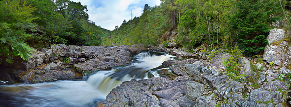 P3W18  River Tummel, Linn of Tummel, Pitlochry, Perthshire, Scotland, UK
