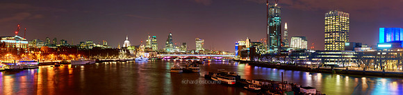 P4C8  The Thames and The City of London, UK