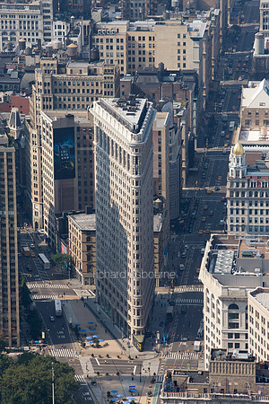 V4NY50  The Flat Iron Building, New York City, USA
