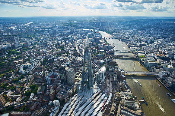 V11C23  Aerial View of The Shard and London Bridge Station, London, UK