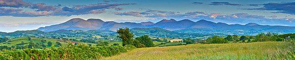 P5L52  Mountains of Mourne, County Down, Northern Ireland