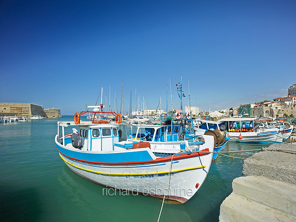 V8L14  Heraklion Harbour, Crete, Greece