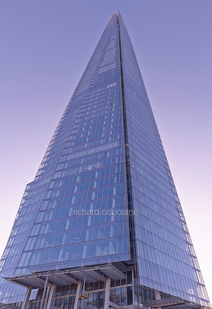 V8C57  The Shard, London, UK