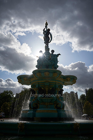 V12C24  Ross Fountain, West Princes Street Gardens, Edinburgh, Scotland, UK